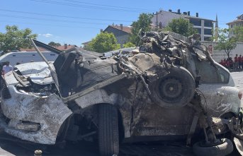 Bolu'da zincirleme trafik kazasında 2 işi öldü, 3 kişi yaralandı