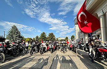 Düzce'de 400 motosikletle “15 Temmuz Motosiklet Turu“ düzenlendi