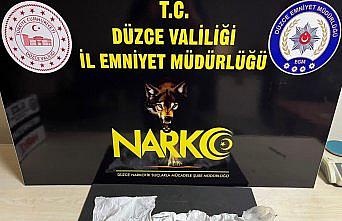 Düzce'de uyuşturucu ticareti yaptığı iddia edilen taksici tutuklandı