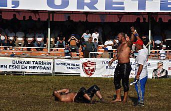 Perşembe Yaylası Yağlı Güreş ve Kültür Festivali'nde başpehlivan Ali Gürbüz oldu