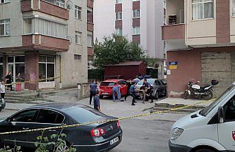Samsun'da eşiyle tartışan ve baltayla eve girmeye çalışan şüpheli gözaltına alındı
