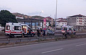 Samsun'da tıra çarpan otomobildeki 6 kişi yaralandı