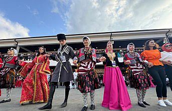 Trabzon'da “32. Uluslararası Akçaabat Müzik ve Halk Oyunları Festivali“ başladı