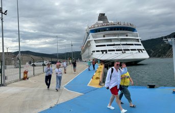 Amasra'ya “Astoria Grande“ kruvaziyeriyle 982 turist geldi