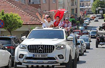 Dünya şampiyonu bilek güreşçi Şaziye'ye Samsun'da karşılama