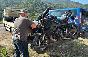 Karabük'te motosikleti devrilen sürücü, araçların çarpması sonucu öldü