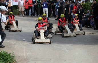 Rize'de Ülkeler Arası Formulaz Tahta Araba Yarışması yapıldı