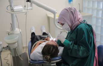 Bolu'daki klinik, diş ve çene bozuklukları tedavisinde bölgenin hizmetinde