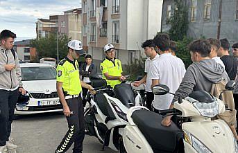 Gerze ilçesinde motosiklet sürücülerine yönelik denetim yapıldı