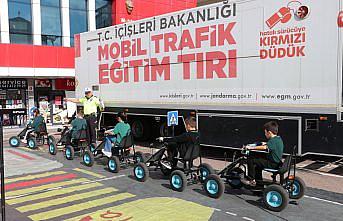 “Mobil Trafik Eğitim Tırı“ ile Havza'da öğrencilere eğitim verildi