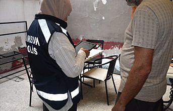 Samsun'da okul çevrelerindeki denetimlerde aranan 5 kişi yakalandı