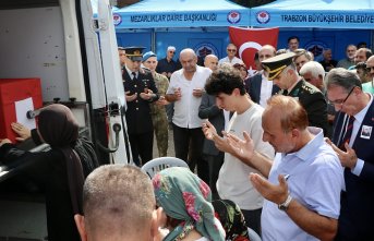 Şehit Piyade Üsteğmen Ayar'ın naaşı, memleketi Trabzon'a getirildi