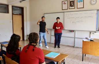 Otizmli oğlunun eğitimine katkı sağlayabilmek için eğitimci oldu