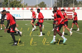 Samsunspor'un takım kaptanı Zeki Yavru: “Öncelikle önemli olan ligi güvenli yerde bitirmek“