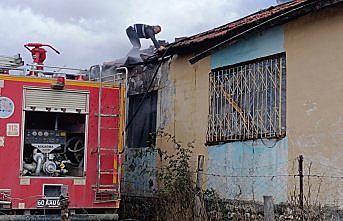 Tokat'ta çıkan yangında bir evde hasar meydana geldi