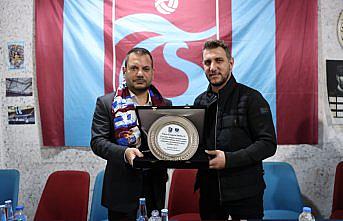 Trabzonspor Kulübü Başkanı Doğan, ilçe belediye başkanları ve taraftar derneğiyle buluştu