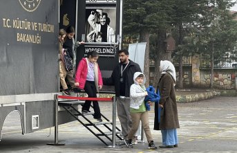 Gezen Sinema Tırı, “beyaz perde“yi Düzce'deki köy okullarına taşıyor