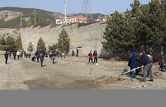 Kastamonu'nun ilçelerinde Milli Ağaçlandırma Günü'nde fidan dikildi