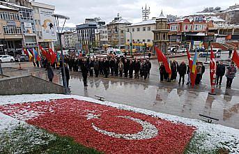 Kastamonu'nun ilçelerinde Öğretmenler Günü kutlandı