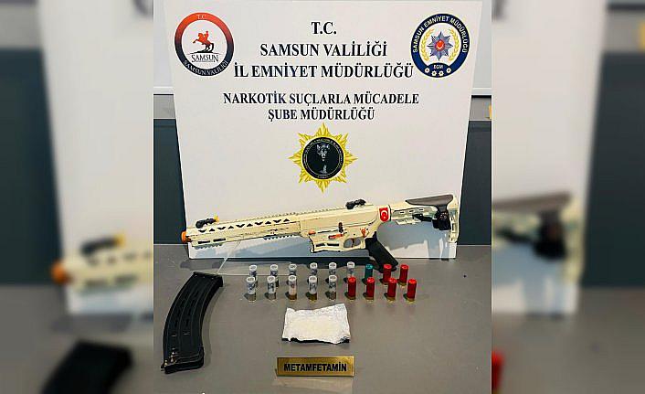 Samsun'da uyuşturucu operasyonunda 3 zanlı yakalandı