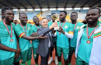 TOGÜ'de  Uluslararası Futbol Turnuvası final maçı oynandı