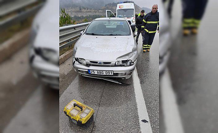 Tokat'ta cip ile otomobilin çarpıştığı kazada 2 kişi yaralandı