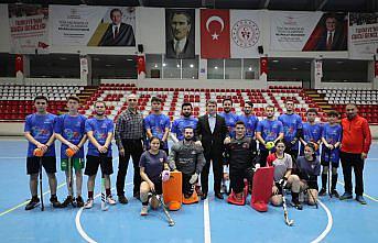 Amasya Valisi Bakan'dan hokey takımına ziyaret