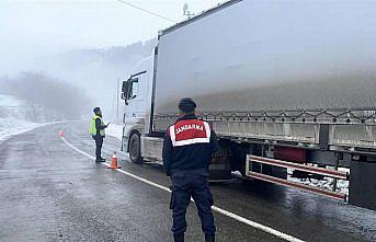 Artvin'de 16 düzensiz göçmen yakalandı