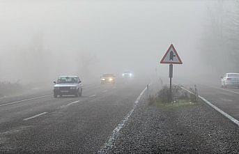 Bartın'da sis trafiği olumsuz etkiledi