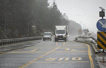 Bolu Dağı'nda kar yağışı başladı