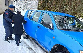 Giresun'da diyaliz hastası jandarma ekiplerince hastaneye ulaştırıldı