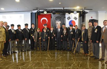 Güney Kore Savunma Ataşesi Kurmay Yarbay Lee, Trabzon'da gazilerle buluştu