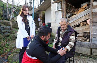 Ordu'da demans hastasına akıllı saat verildi