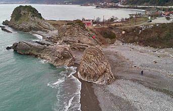 Sinop'ta deniz çekilmesi havadan görüntülendi