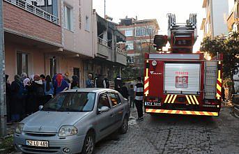 Ünye'de çıkan yangında ev kullanılamaz hale geldi