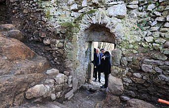 Artvin'deki tarihi Ciha Kalesi'nde arkeolojik kazılar sürüyor