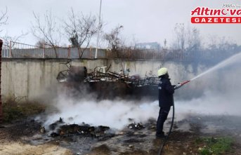 Gerze’de eski malzemelerin bulunduğu alanda çıkan yangın söndürüldü