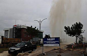 Samsun'da içme suyu isale hattı patladı