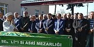 SEVENLERİ NAMIK AZGIN’ı SON YOLCULUĞUNA UĞURLADI.