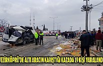 Vezirköprü'de altı aracın karıştığı kazada 19 kişi yaralandı