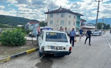 Karabük'te 2 otomobilin çarpıştığı kazada 4 kişi yaralandı