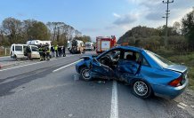 Bartın'da otomobille hafif ticari araç çarpıştı, 7 kişi yaralandı