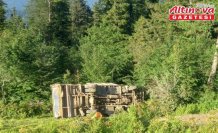 Espiye'de devrilen kamyonun sürücüsü yaralandı