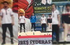 TOGÜ'lü öğrenciler güreşte Türkiye şampiyonu oldu