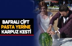 Bafralı çift pasta yerine karpuz kesti