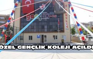 Özel Gençlik Koleji düzenlenen törenle açıldı