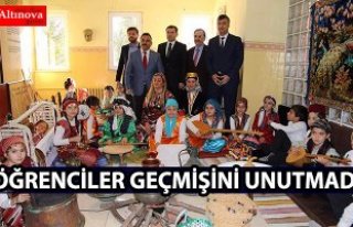 Öğrenciler geçmişini unutmadı