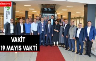 Vakit 19 Mayıs Vakti