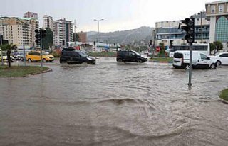 Kozlu'da sağanak