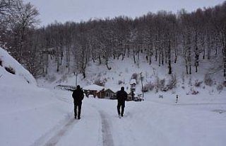 Ulugöl beyaza büründü